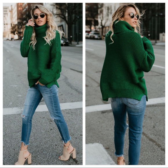 ROLAND- Wide Knit Turtleneck Sweater - Picture 4 of 6